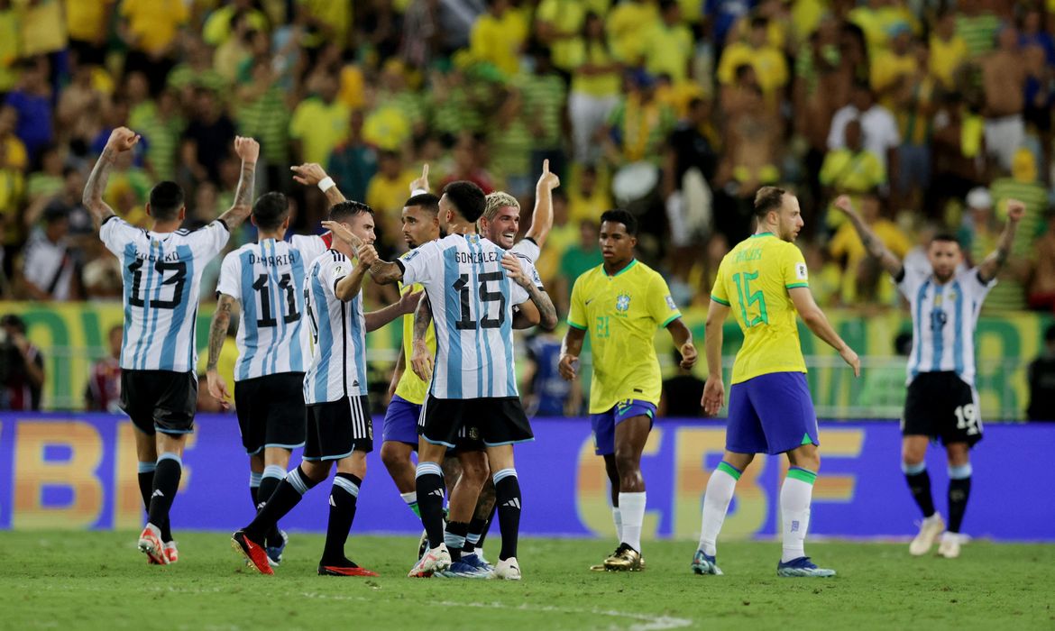 2023-11-22t030014z_222423866_up1ejbm08cbmr_rtrmadp_3_soccer-worldcup-bra-arg-report[1]
