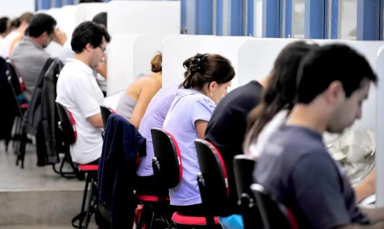 Empregovistaestoabertosmaisde40concursospblicospara25estados_0513367001744477293.jpeg
