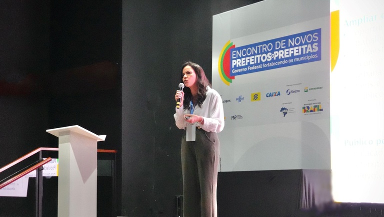 Encontrodeprefeitosdestacapapeldascidadesintermediadorasnodesenvolvimentoregional_0058204001744565750.jpeg