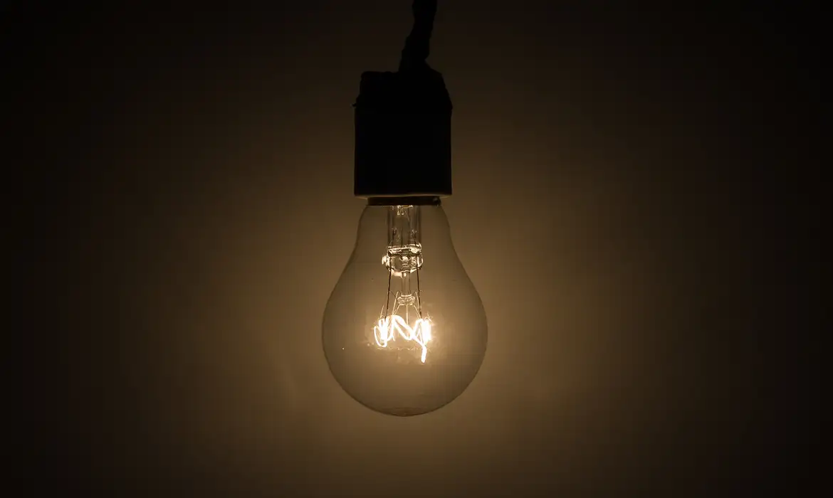 Energiaeltricamaisbarataemagostobandeiratarifriavoltaaserverde_0293823001744513062.webp