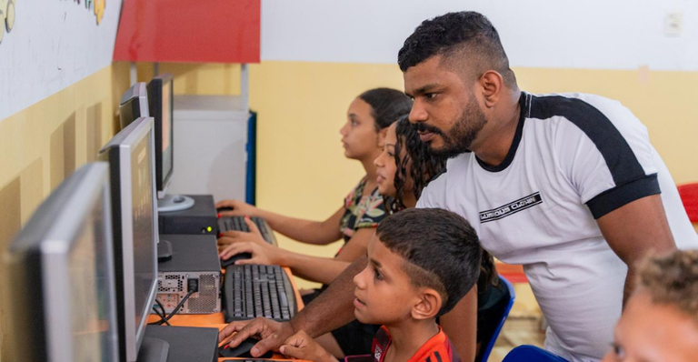 FUSTMinistriodasComunicaesrepassaR893milhesaoBNDESparafinanciarprojetosdeinclusodigital_0144772001744522923.png