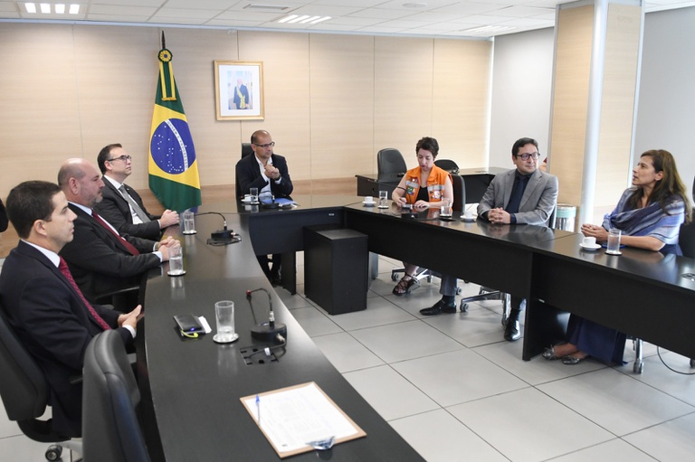 GovernoFederalajudafamliasqueaindanoreceberamoAuxlioReconstruo_0703973001744469999.jpeg