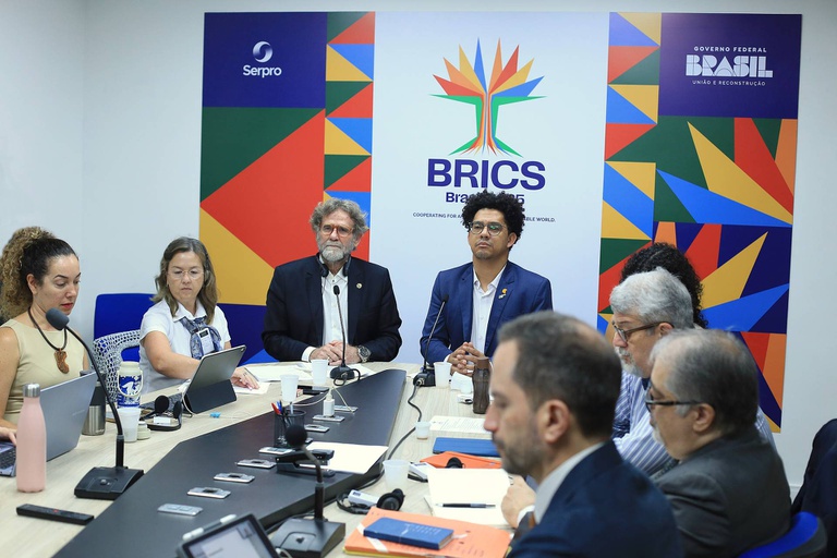 MIDRreforacompromissocomagestoderiscosedesastresemreuniodegrupodetrabalhodoBRICS_0390239001744573985.jpeg