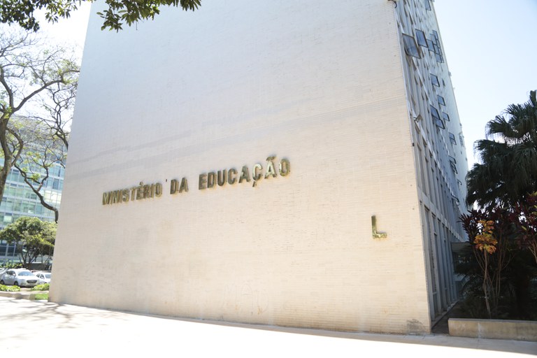 MedicinaMECnegaaberturade9novoscursosdecisoimpactaformaodemdicosnopasdefendeentidade_0596825001744419481.jpeg