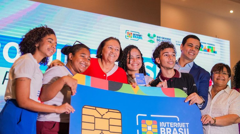 ProgramaInternetBrasilatingeamarcade159milchipsdistribudosparaestudantes_0340983001744432439.jpeg
