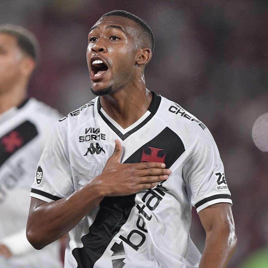 Vasco encaminha venda de Rayan para Europa