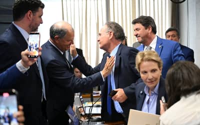 BancadadoAgronoSenadoderrotagovernoeaprovaresgatebilionrioaprodutoresemcomisso_0040119001779954969.jpeg