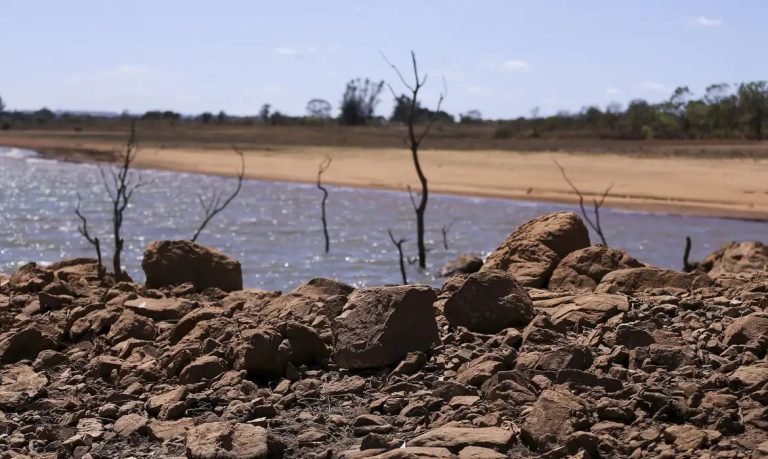 PrognsticoagroclimticoInmetalertaprodutoresruraissobresecanoNorteechuvasexcessivasnoSul_0948413001789443891.jpeg