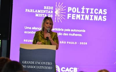 SimplificaotributriacrditoeindependnciafemininaorientammanifestoentreguepeloCMECaFlvioBolsonaro_0465923001792052094.jpeg